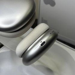 Airpod maxes gen 2 starlight color 