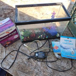 5 Gallon Fish tank With Salt And Accessories.