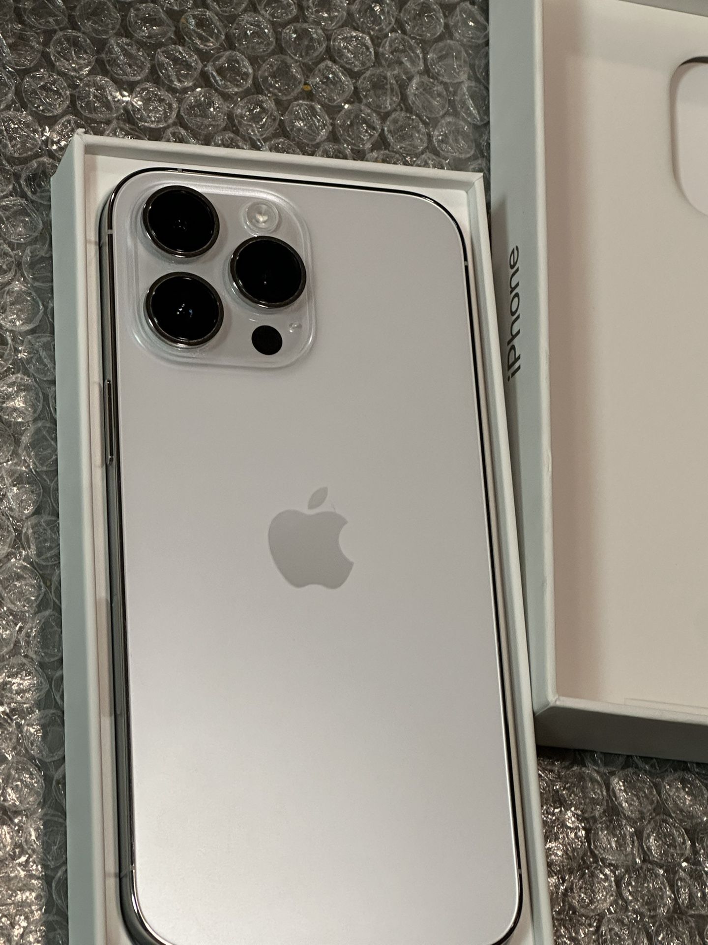 iPhone 14 PRO MAX 256GB White UNLOCKED Like New