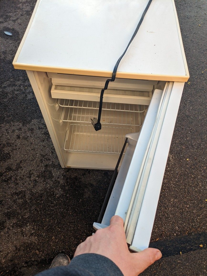 Mini Fridge