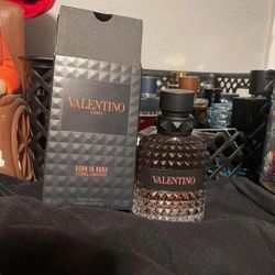 Valentino Born In Roma Coral Fantasy 