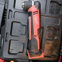 Milwaukee 90° Right Angle Drill M18
