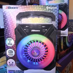 💥NEW BLUETOOTH SPEAKER.  AM/FM RADIO. CONNECT TO ANYTHING BLUE TOOTH, PHONE,TV, ETC.COLOR LIGHTS UP