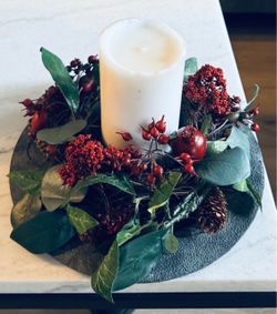 2 Christmas Greenery Filled Urns & 2 Christmas Candelabrum’s. See below Description: