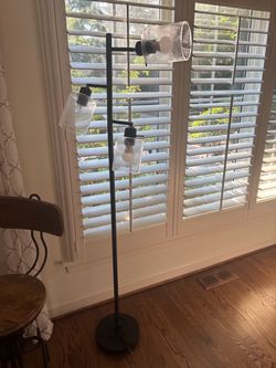Three lights standing lamp
