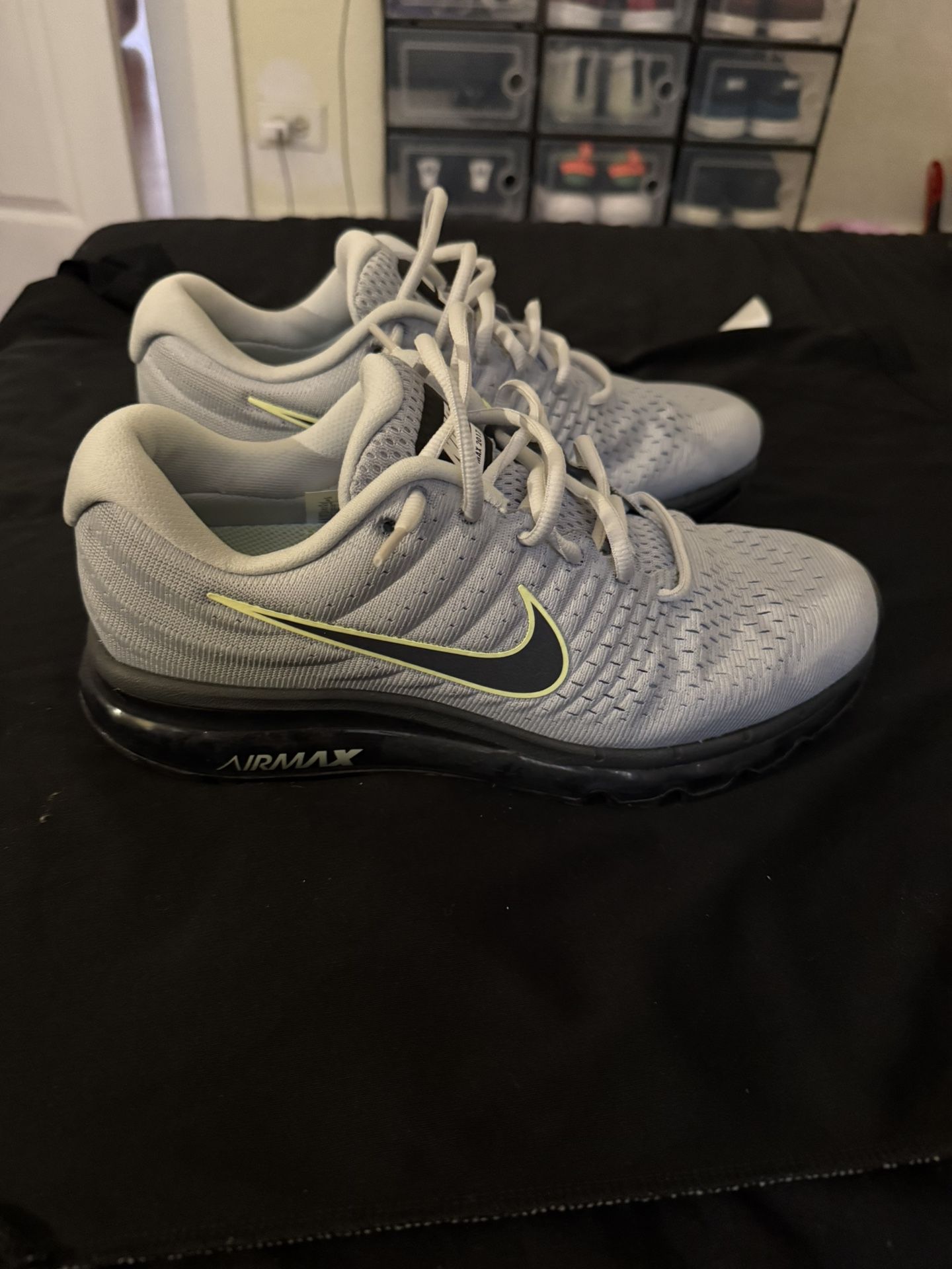 Nike Air Max Size 9
