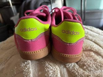 Adidas Sz 9 