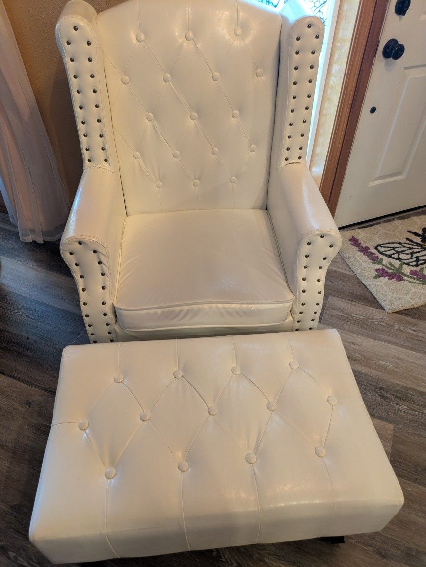 Chair With Foot Stool