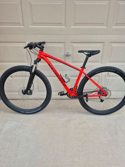 SPECIALIZED ROCKHOPPER SPORT MOUNTAIN BIKE, 29ER (MEDIUM FRAME)