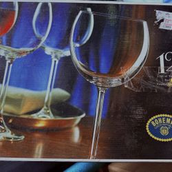Wine Glasses Unopened-12 Glasses