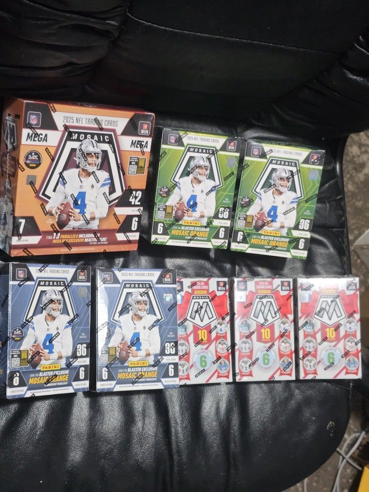 2025 Mosaic Football Cards! 1 Mega Box! 4 Blaster Box! 3 Holiday Box! New Sealed! Stained Glass!?