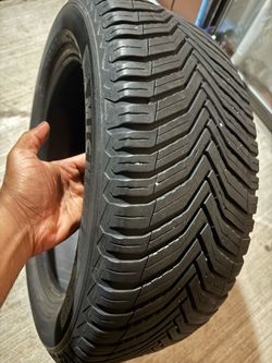 Michelin tire  215/55/17 only one