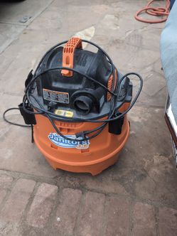 Ridgid vacuum cleaner very strong just the legs are broken