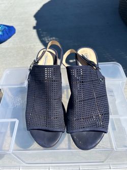 Women’s shoes