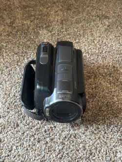Sony Handycam HDR-SR11 HD Camcorder as is no charging cord