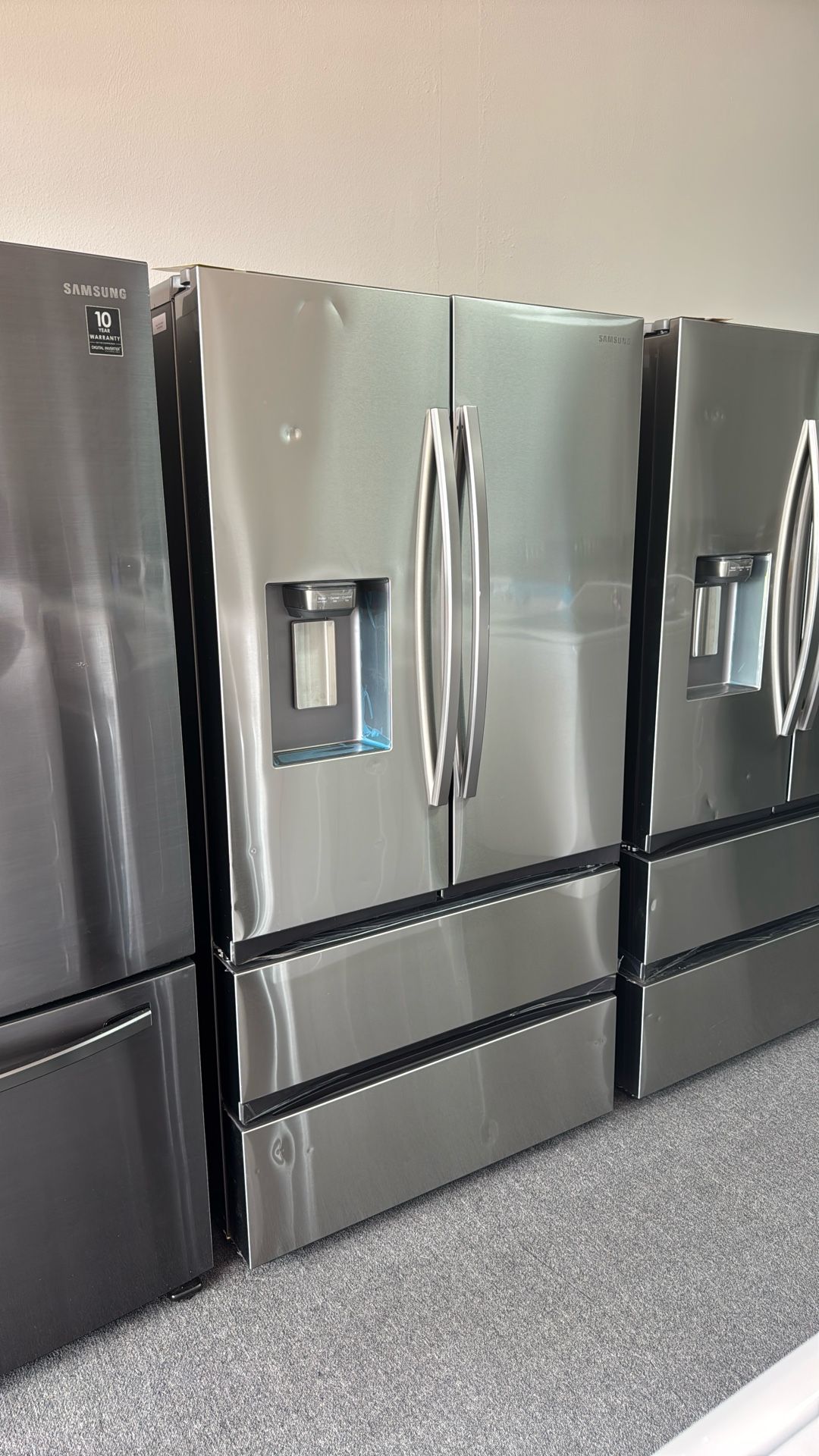 Refrigerator 