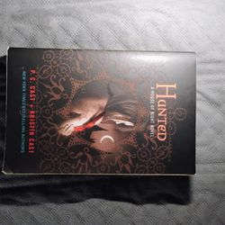 Hunted A House Of Night Novel