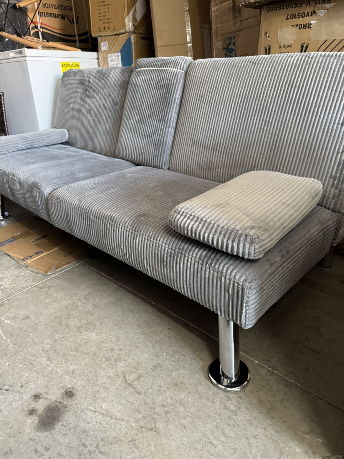 GRAY FABRIC BED FUTON