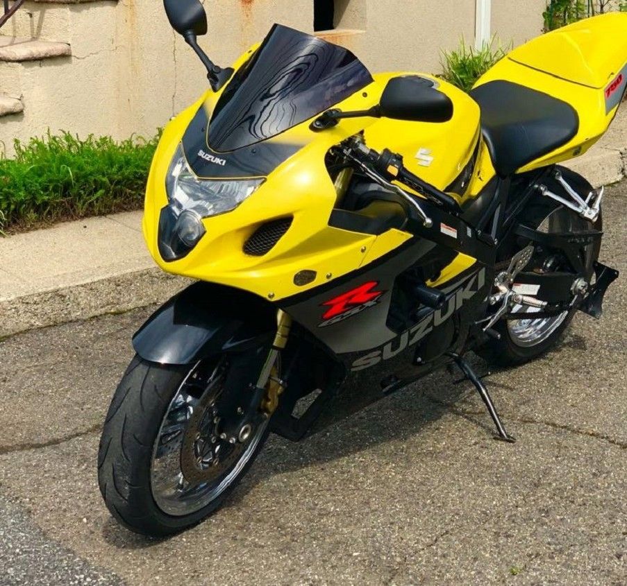 for sale 2006 Suzuki GSXR 750.