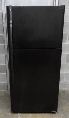 GE 30" Top Freezer Refrigerator (18 cu. ft.) - Black - GTH18KBXCRBB - MSRP $1150.00