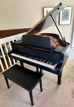Yamaha C2 Conservatory Grand Piano (5'8") Original Owner