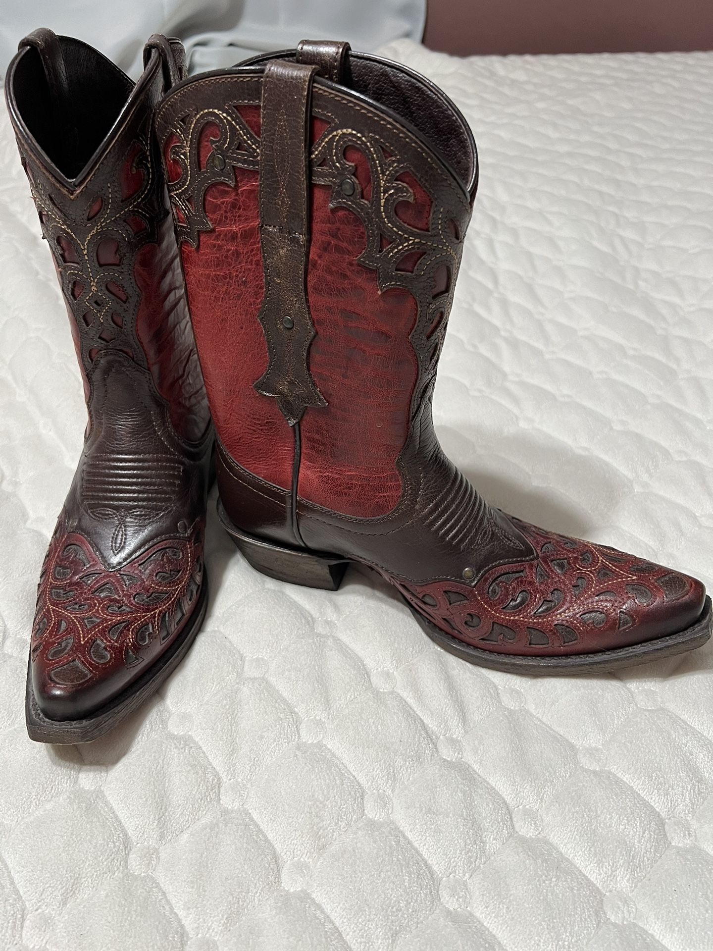 Authentic Women Ariat 6.5B Vera Cruz Leather Cowboy Boots