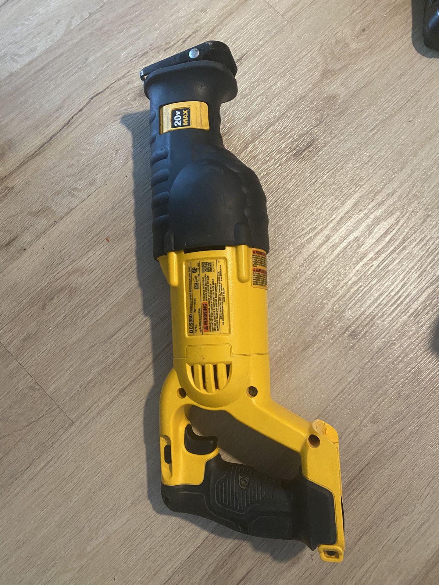 Dewalt reciprocating saw