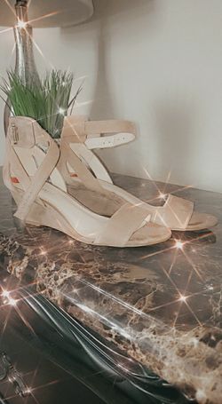 Nine west nude sandals
