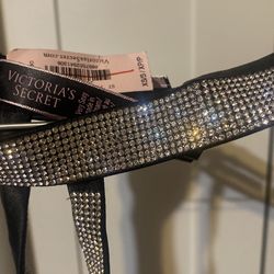 does victoria secret sell garter belts Lubricante personal suave como la seda, 80 ml (2,7 oz. líq.) main image 0