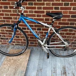 Trek 7100 Silver/blue