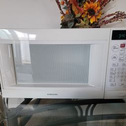 Samsung 1.5Kw Countertop Microwave