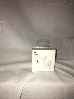Apple EarPods! (Few left)
