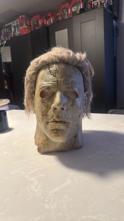 Tots Micheal Myers Mask