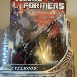 Transformers 25 Years Universe Cyclones Decepticon Action Figure