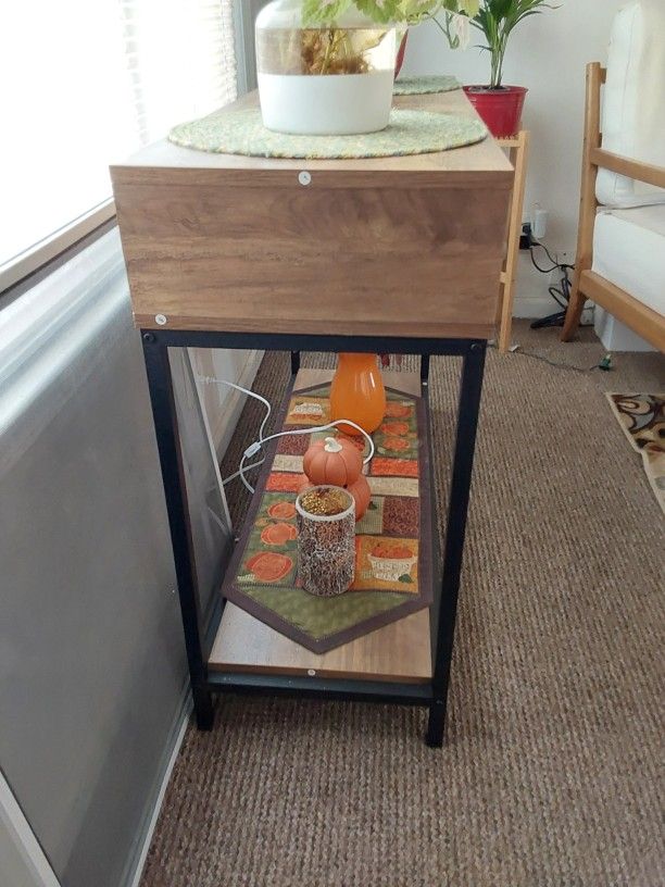 New Like Side Table