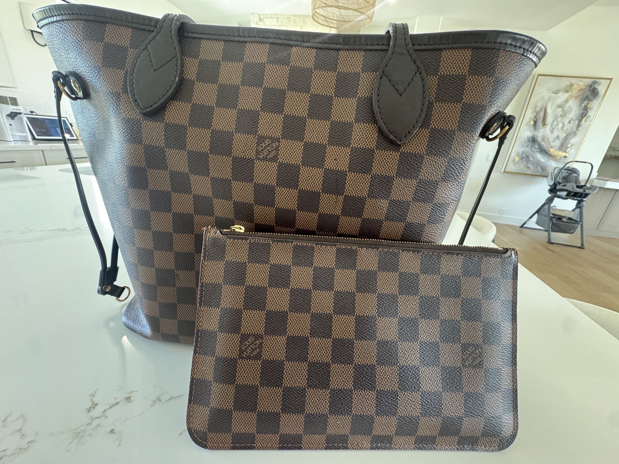 Louis Vuitton Neverfull Damier MM