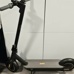 Ninebot G30P Scooter