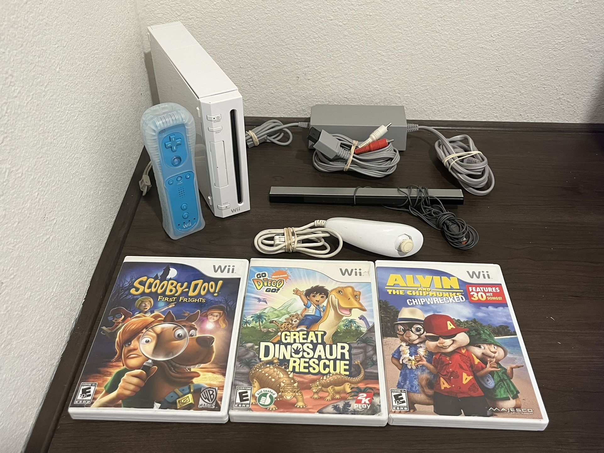 Wii Video Game Bundle