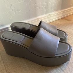 Vince Polina Wedges Sandals Size 7.5 or 38