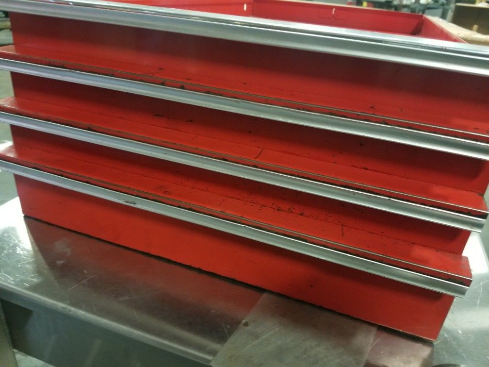 SNAP ON TOOL BOX KR1200 KR1000 for Sale in Salinas, CA OfferUp