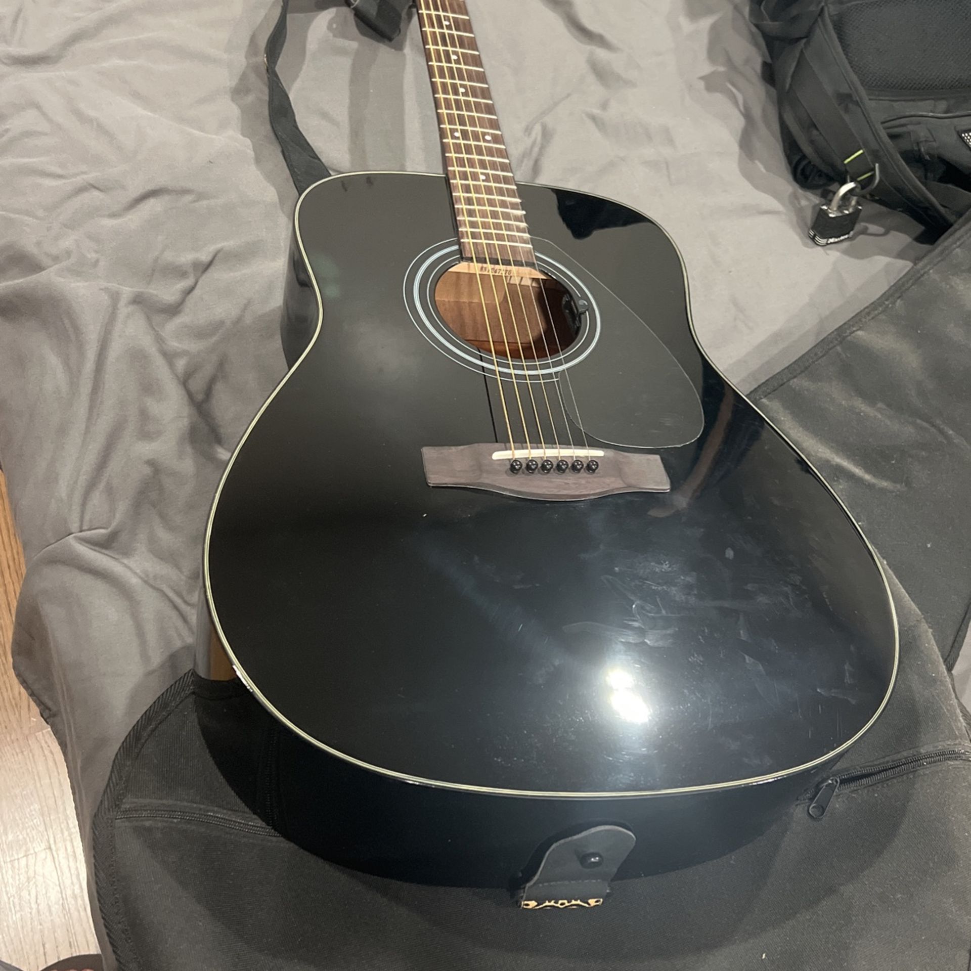 Yamaha F355 Guitar