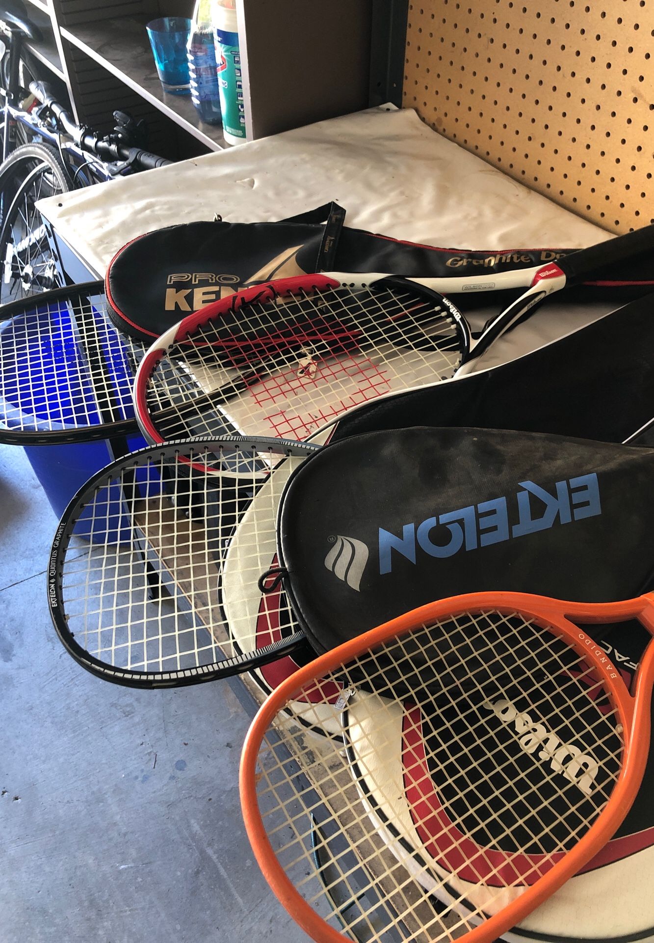 5 rackets