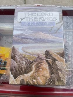 The Lord of the Rings Box Set: The Fellowship of the Ring, The Two Towers, The Return of the King