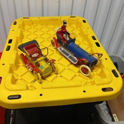 Two Vintage Tin Toys Great Cond