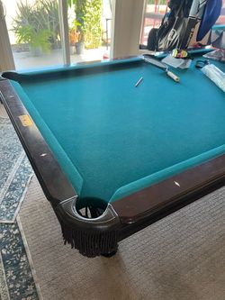 Buckhorn pool table