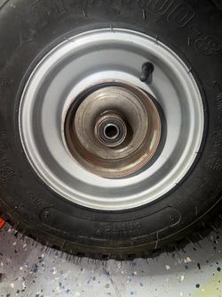 19x7.00-8 tire and rim