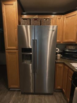 Kitchenaid 22.7 Cu. Ft. Counter Depth Side-by-side With Exterior Ice And Water: Stainless Steel