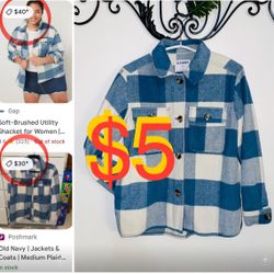 $5 Like New Old Navy Women Coat/Jacket with Pockets size xs in mint Condition