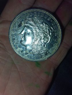1921 Morgan Dollar 