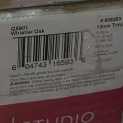 Laminate Flooring 6 1/2 Boxes 